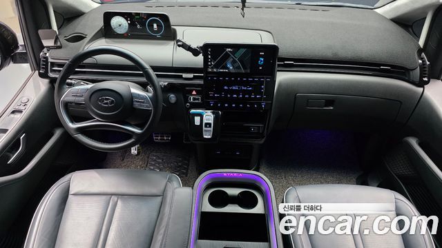 Hyundai Staria 2022 — photo 7