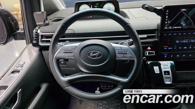 Hyundai Staria 2022 — photo 13