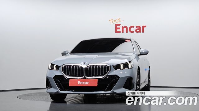 BMW 5-Series 2026 — photo 3
