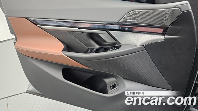 BMW 5-Series 2026 — photo 14