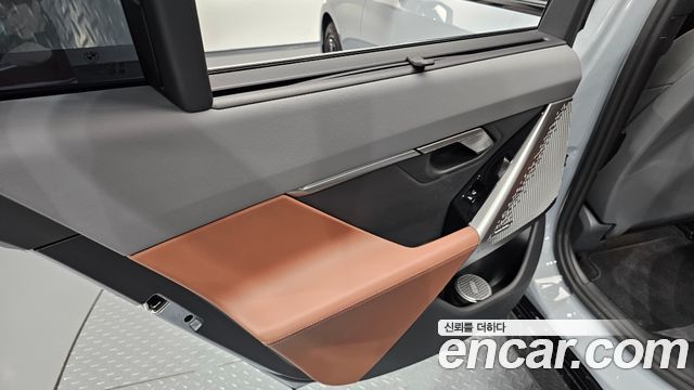 BMW 5-Series 2026 — photo 15