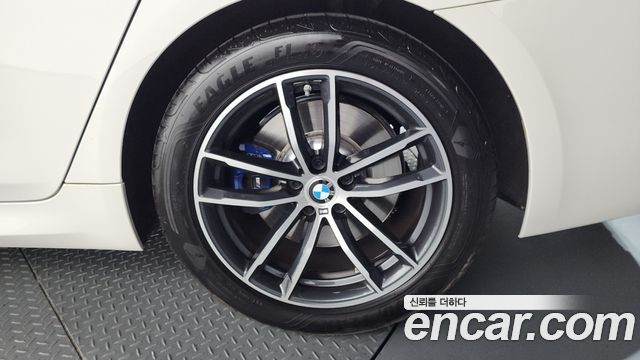 BMW 5-Series 2022 — photo 7