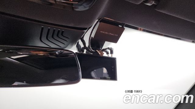 BMW 5-Series 2022 — photo 27