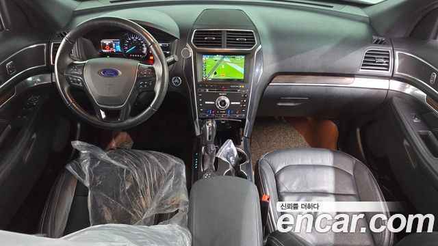 Ford Explorer 2018 — photo 7