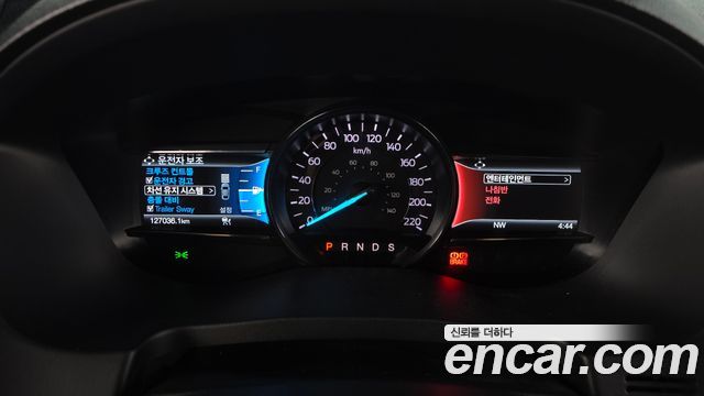 Ford Explorer 2018 — photo 8