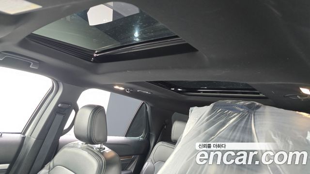 Ford Explorer 2018 — photo 17