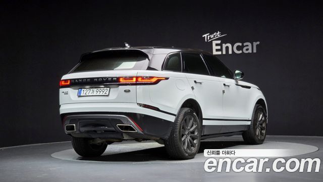 Land Rover Range Rover Velar 2018 — photo 2