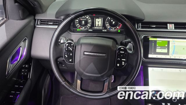 Land Rover Range Rover Velar 2018 — photo 13