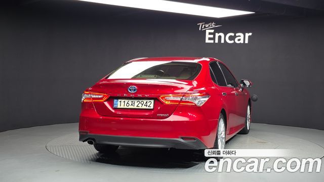 Toyota Camry 2019 — photo 4