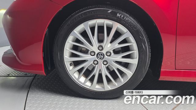 Toyota Camry 2019 — photo 5