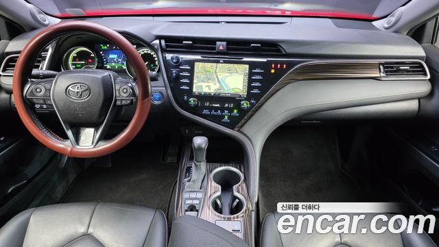 Toyota Camry 2019 — photo 7