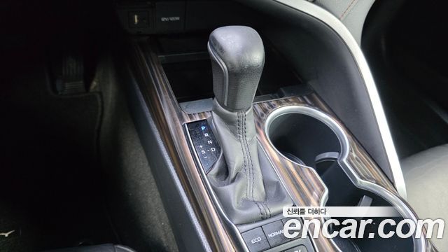 Toyota Camry 2019 — photo 9