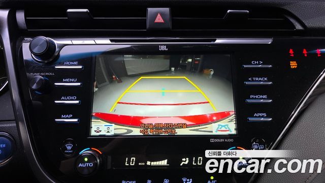 Toyota Camry 2019 — photo 15