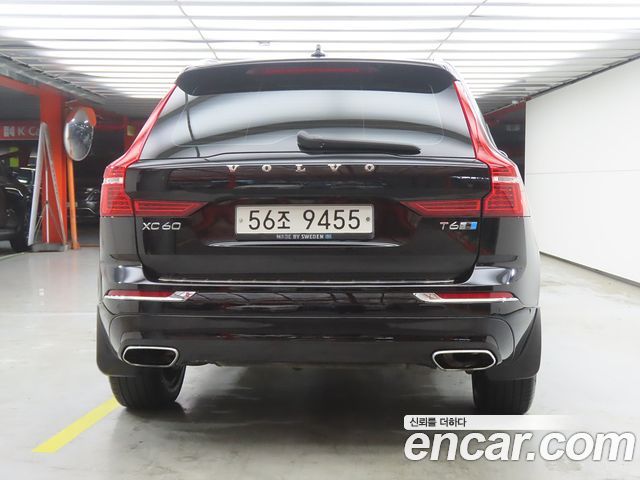 Volvo XC60 2018 — photo 3