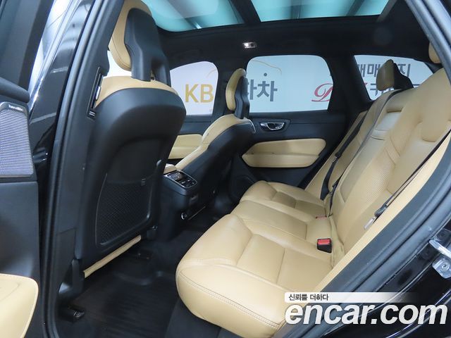 Volvo XC60 2018 — photo 6