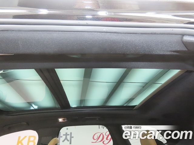 Volvo XC60 2018 — photo 12