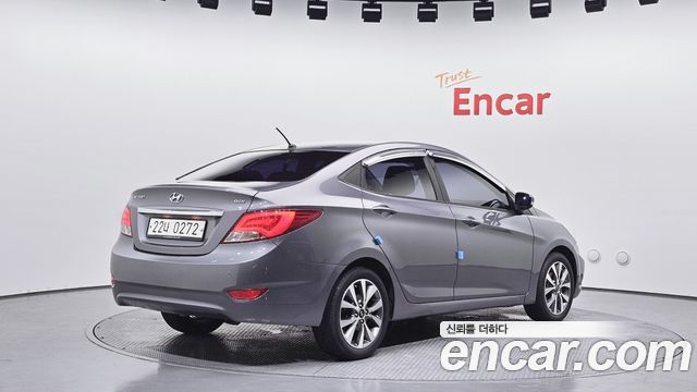 Hyundai Accent 2017 — photo 2