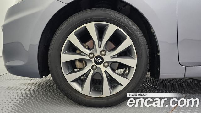 Hyundai Accent 2017 — photo 5