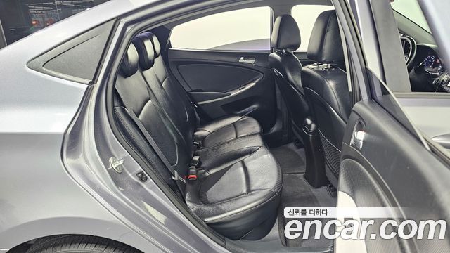 Hyundai Accent 2017 — photo 18