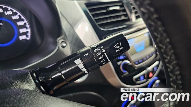 Hyundai Accent 2017 — photo 24