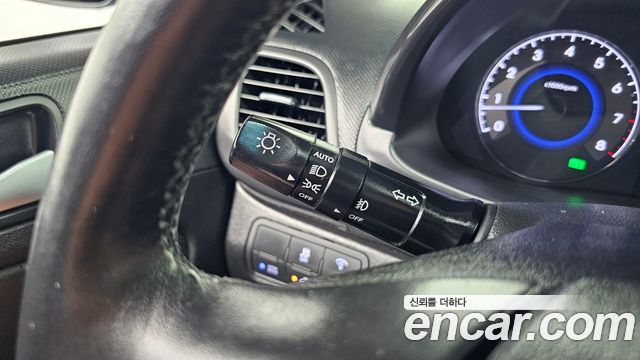 Hyundai Accent 2017 — photo 26