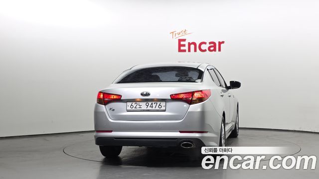 Kia K5 2011 — photo 4