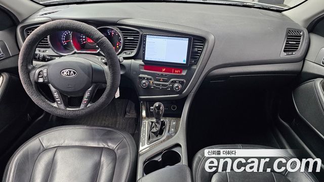 Kia K5 2011 — photo 7