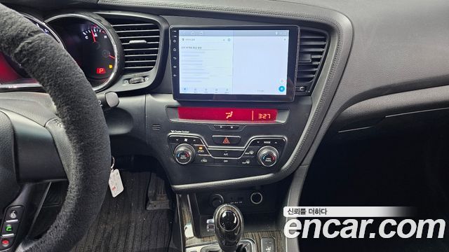 Kia K5 2011 — photo 20