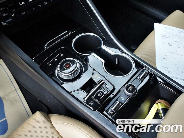 Kia K5 2022 — photo 9