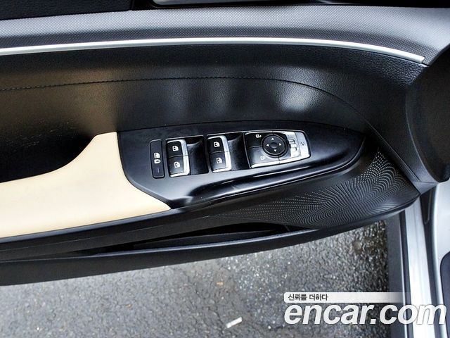 Kia K5 2022 — photo 14