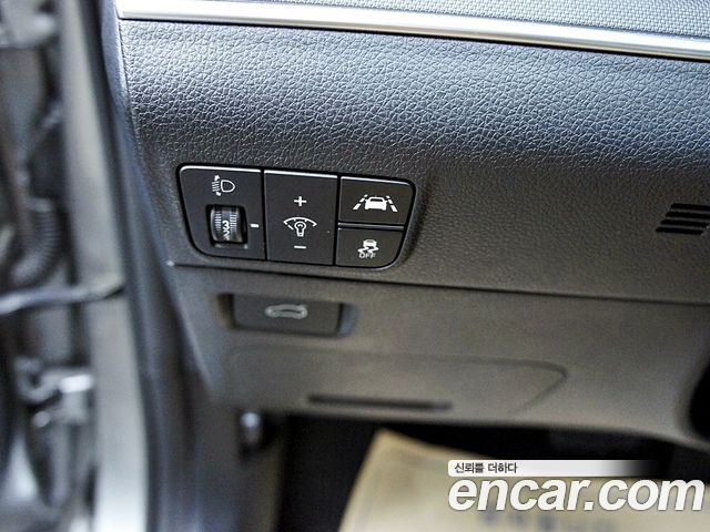 Kia K5 2022 — photo 15