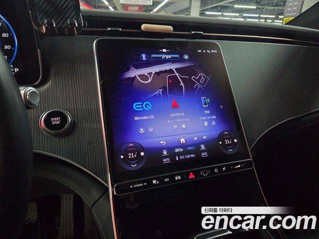 Mercedes-Benz EQS 2023 — photo 13