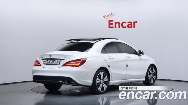 Mercedes-Benz CLA-Class 2017 — photo 2