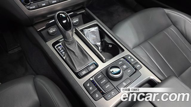 Hyundai Genesis 2016 — photo 9