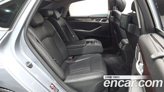 Hyundai Genesis 2016 — photo 12