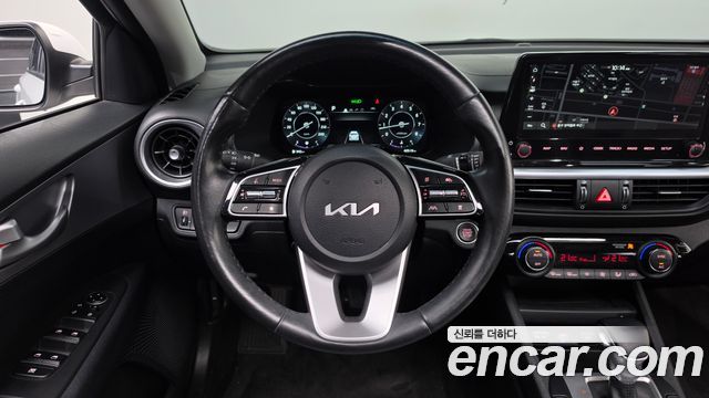 Kia K3 2022 — photo 12