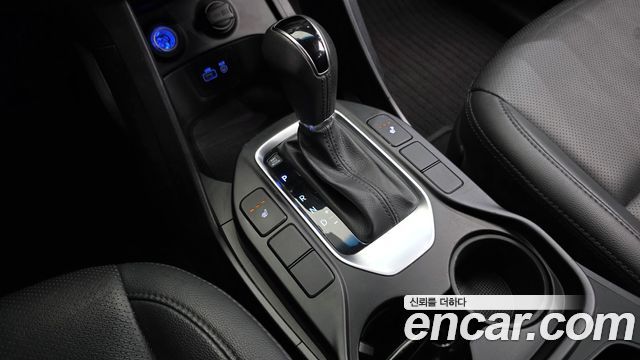 Hyundai Santafe 2016 — photo 9