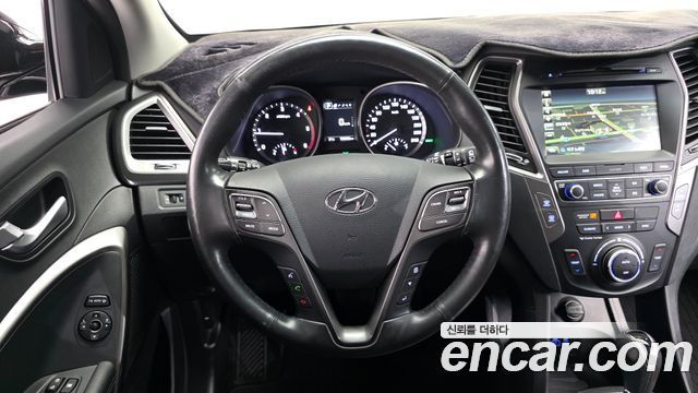 Hyundai Santafe 2016 — photo 12