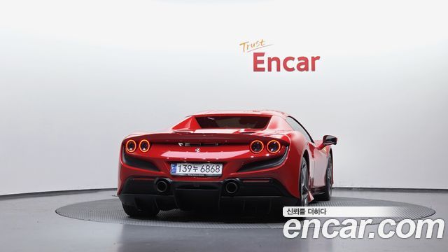Ferrari F8 2021 — photo 4