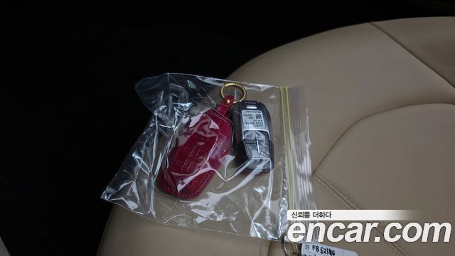 Ferrari F8 2021 — photo 19
