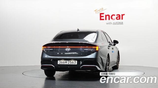 Hyundai Sonata 2025 — photo 4