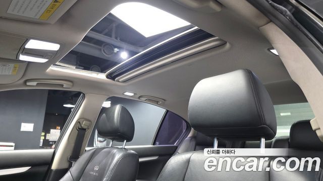 Infiniti G 2009 — photo 16
