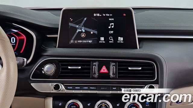 Genesis G70 2020 — photo 14