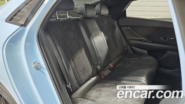 Hyundai AVANTE 2023 — photo 11