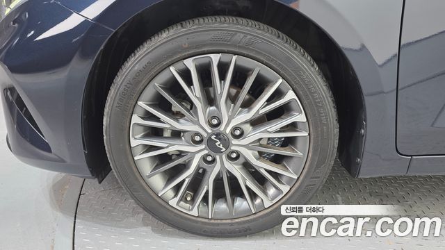 Kia K3 2022 — photo 5