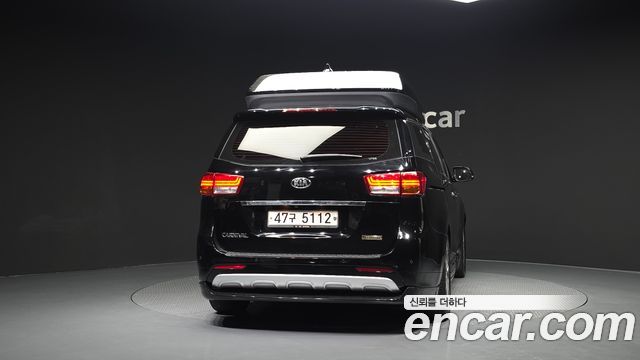 Kia Canival 2018 — photo 4