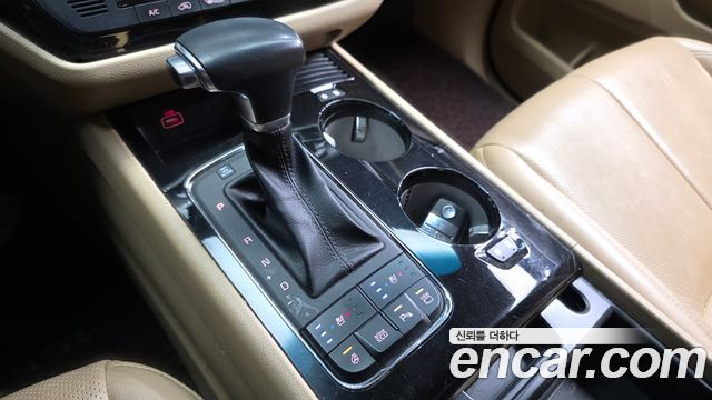 Kia Canival 2018 — photo 9