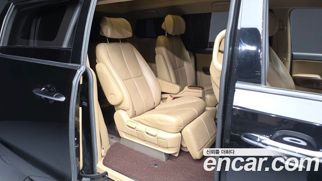 Kia Canival 2018 — photo 12