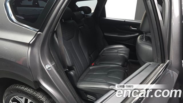 Hyundai Santafe 2020 — photo 17