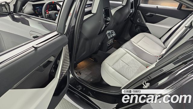 BMW M5 2026 — photo 11